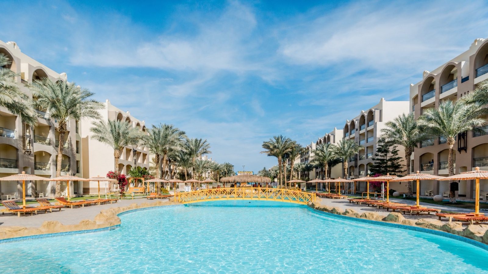 V Al Ahyaa, na 13. km cesty El Gouna Road